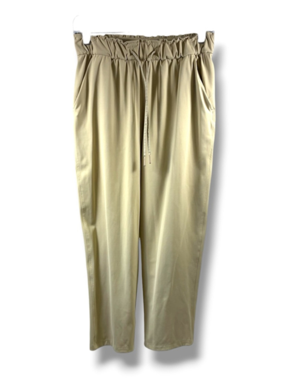 Lululemon Keep Moving HR Pant 23” in Trench Size 6